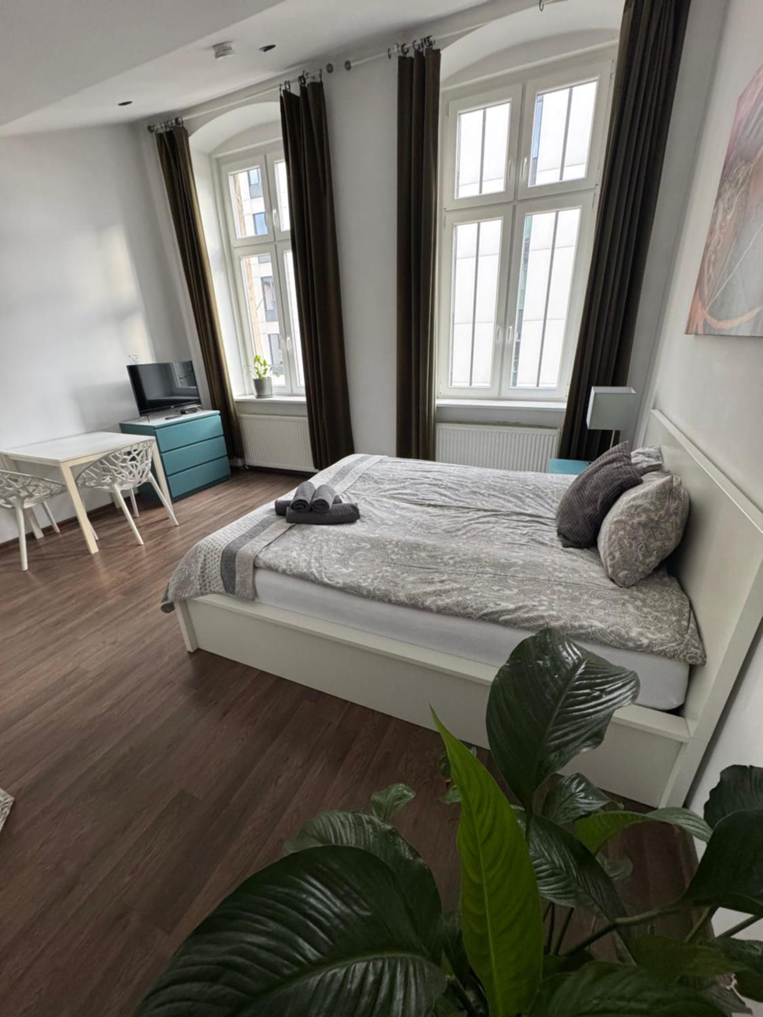 Apartamenty Mlynska15 Self Check-In 24H Катовице Экстерьер фото